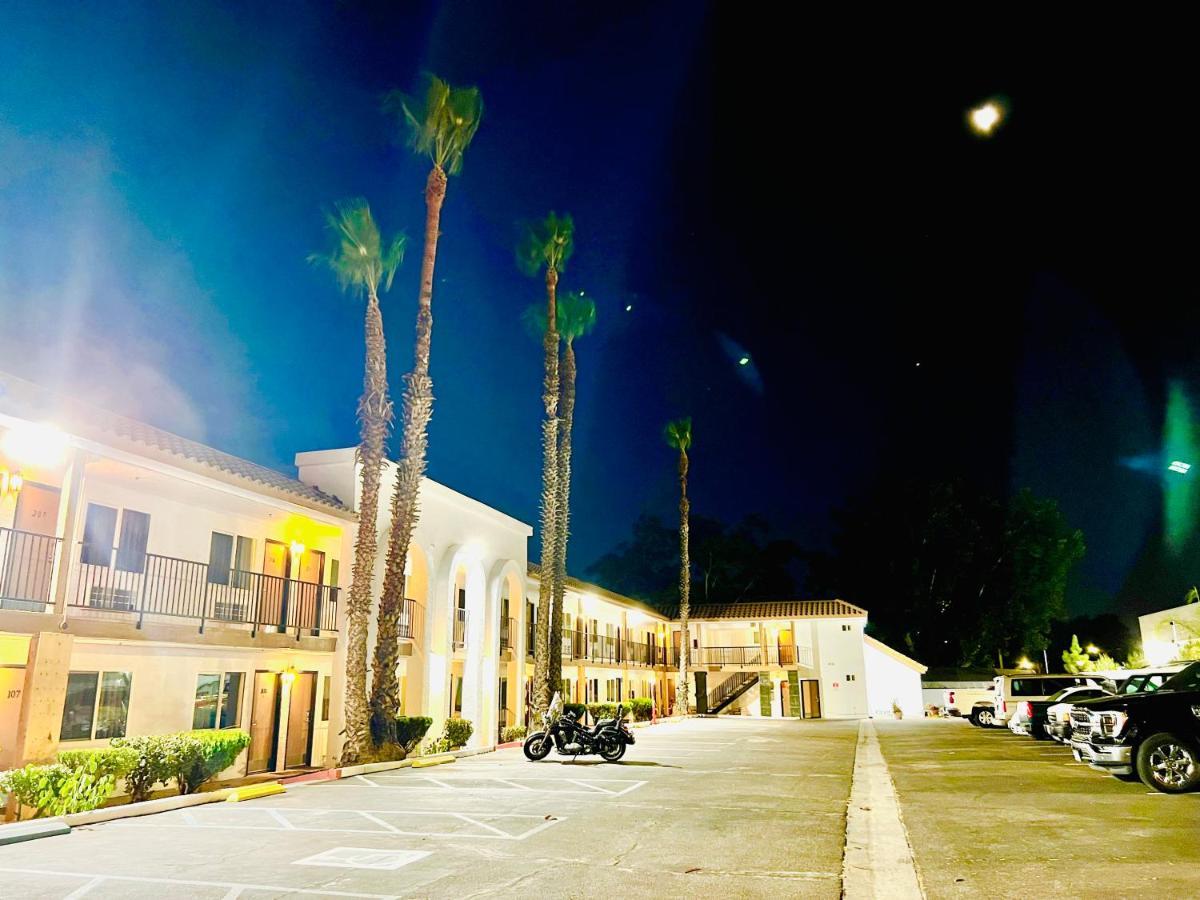 Casa Blanca Express & Suites Cypress Buena Park - Anaheim Area Exteriér fotografie